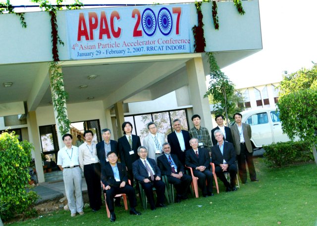 x7no256group.jpg