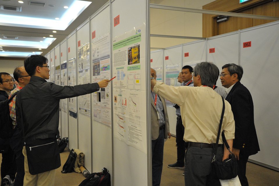 IPAC2016 0511 B 0127