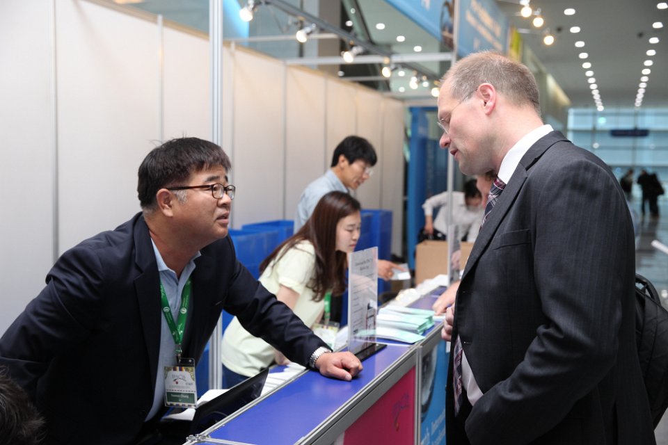 IPAC2016 0509 B 43